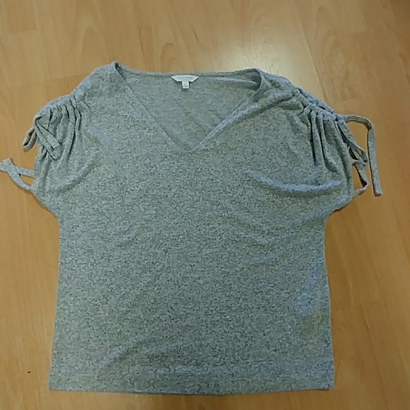 🍀Lucky Brand Cold Shoulder Top - Picture 6 of 8